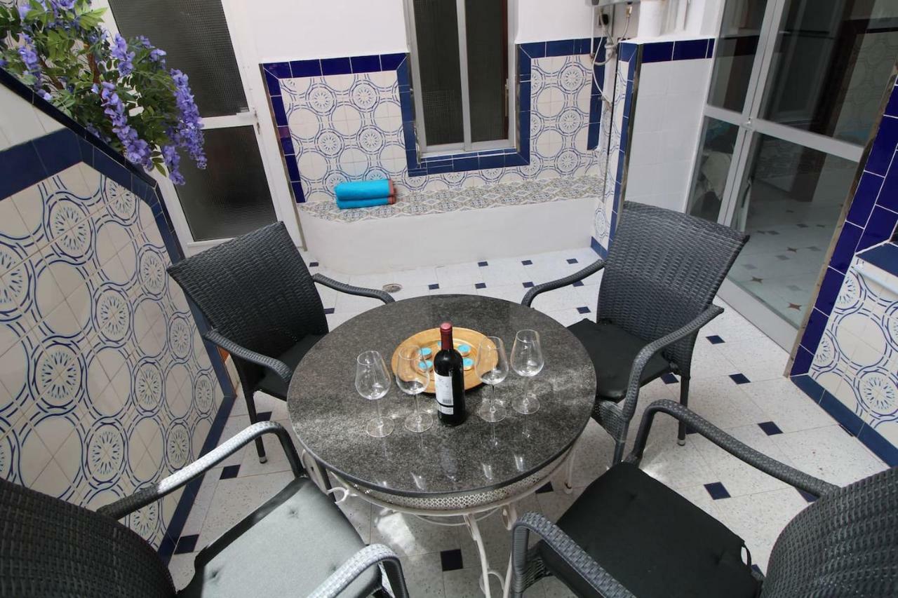 Big Apartment With Unique Patio Near Santa Barbara Castle Alicante Luaran gambar