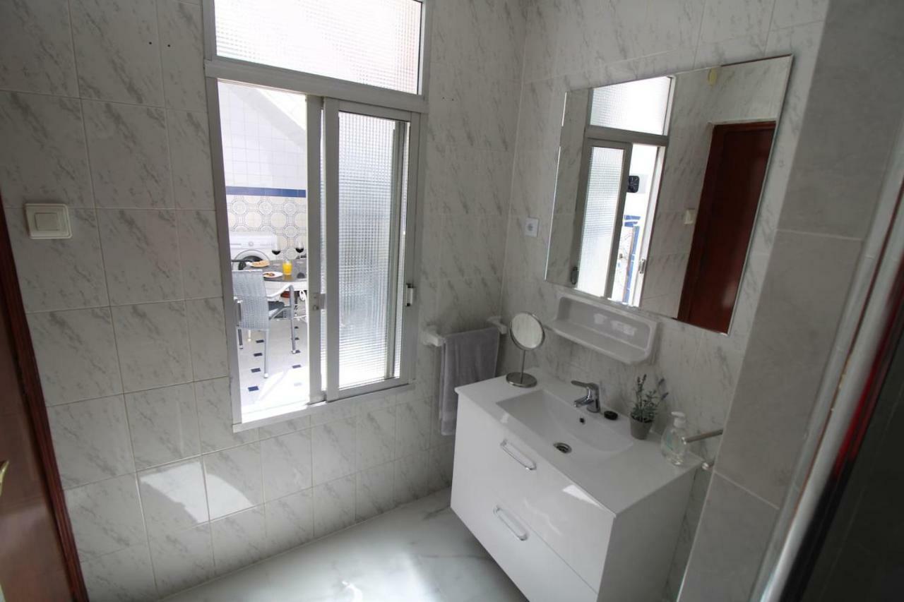 Big Apartment With Unique Patio Near Santa Barbara Castle Alicante Luaran gambar