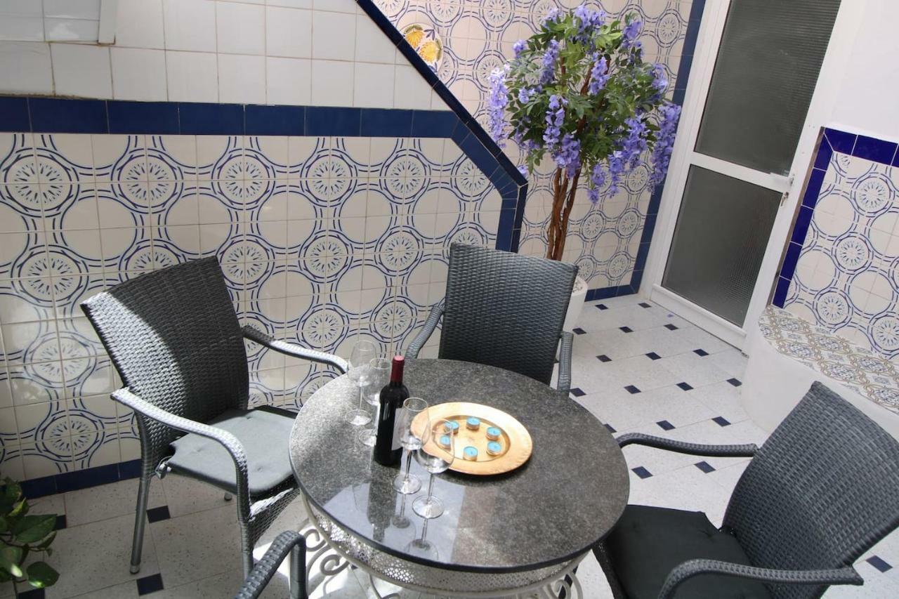 Big Apartment With Unique Patio Near Santa Barbara Castle Alicante Luaran gambar