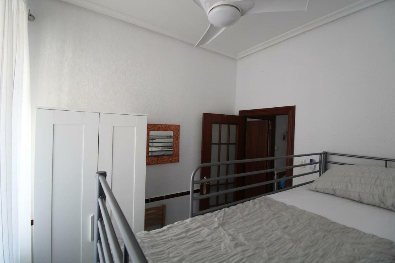 Big Apartment With Unique Patio Near Santa Barbara Castle Alicante Luaran gambar